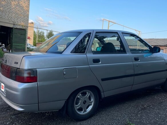 2002 Lada (ВАЗ) 2110, серебристый, 200000 рублей - вид 4