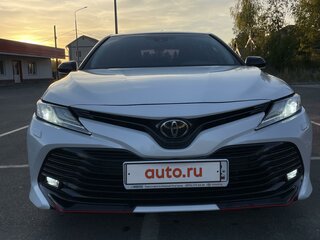2021 Toyota Camry VIII (XV70), белый, 3150000 рублей, вид 3