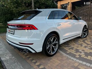 2018 Audi Q8 55 TFSI I (4M), белый, 5740000 рублей, вид 2