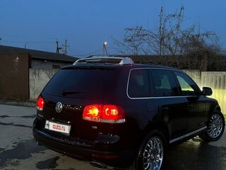 2003 Volkswagen Touareg I, чёрный, 1350000 рублей, вид 5
