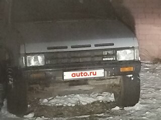 1988 Nissan Terrano I, серебристый, 400000 рублей, вид 2