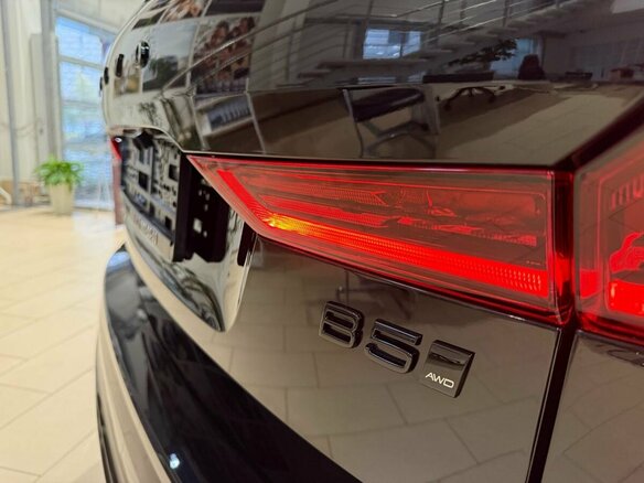 2026 Volvo XC60 II Рестайлинг 2, чёрный, 6650000 рублей - вид 12