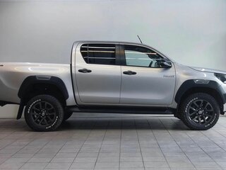 2020 Toyota Hilux VIII Рестайлинг 2, серебристый, 3850000 рублей, вид 4