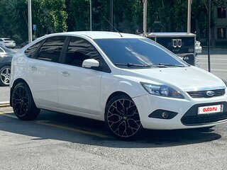 2011 Ford Focus II Рестайлинг, белый, 600000 рублей, вид 2
