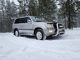 2003 Toyota Land Cruiser 100 Series Рестайлинг 1, серебристый, 4000000 рублей, вид 2