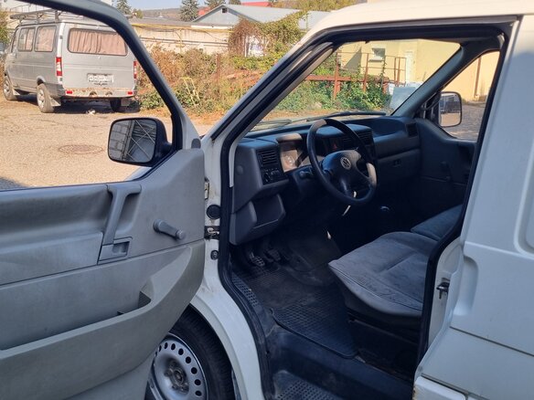1999 Volkswagen Transporter, белый, 480000 рублей - вид 14