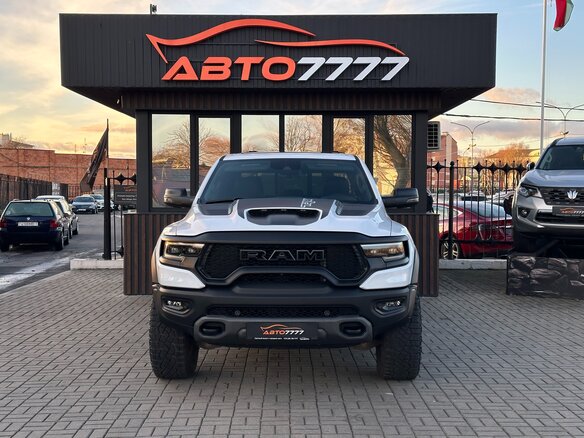 2024 Ram 1500 Crew Cab TRX V, белый, 11500000 рублей - вид 3