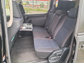 2018 Toyota Voxy III (R80) Рестайлинг, чёрный, 2350000 рублей, вид 2