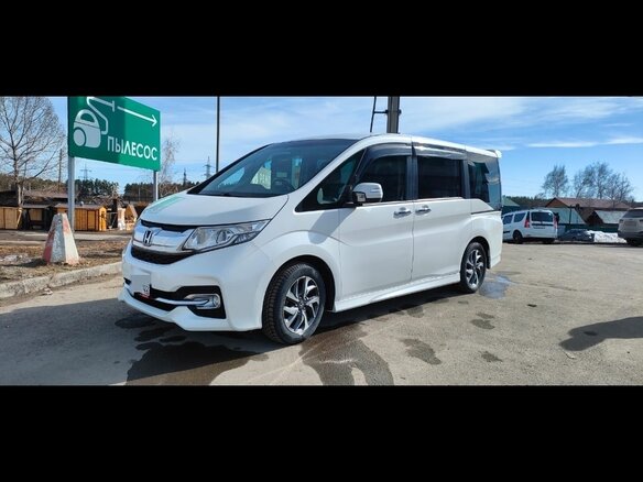 2015 Honda Stepwgn V, белый, 2257000 рублей - вид 5