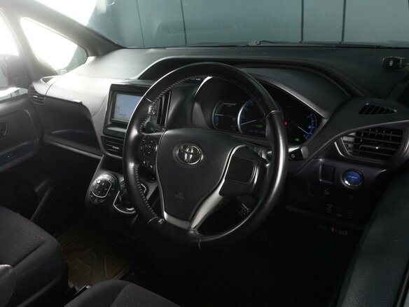 2015 Toyota Voxy III (R80), зелёный - вид 5