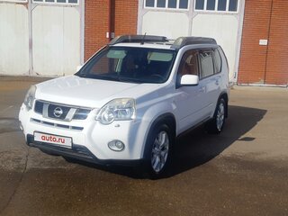 2011 Nissan X-Trail II Рестайлинг, белый, 1500000 рублей, вид 2