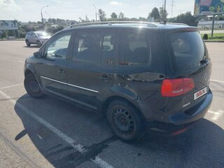 2012 Volkswagen Touran I Рестайлинг 2, чёрный, 828548 рублей, вид 5