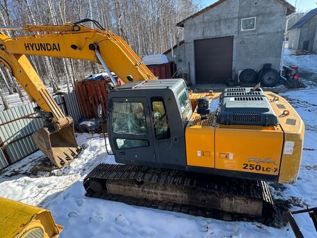 2011 Hyundai R250LC, 7500000 рублей, вид 4