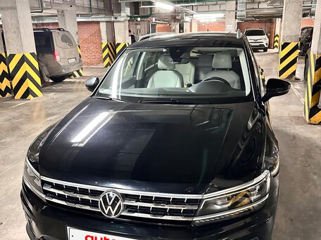 2019 Volkswagen Tiguan Allspace II, чёрный, 3000000 рублей, вид 1