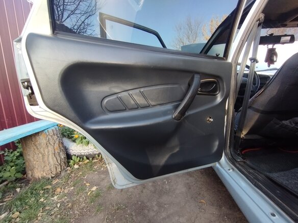 2004 Lada (ВАЗ) 2114, серебристый, 200000 рублей - вид 13