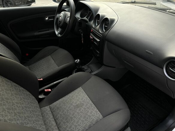 2008 SEAT Ibiza III Рестайлинг, белый, 270000 рублей - вид 11