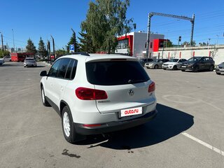2015 Volkswagen Tiguan Euro 6 I Рестайлинг, белый, 1400000 рублей, вид 3