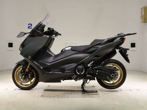 2021 Yamaha TMAX, серый, 1077000 рублей