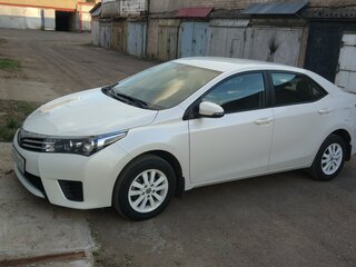 2015 Toyota Corolla XI (E160, E170, E180), белый, 1999000 рублей, вид 1