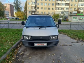 1994 Toyota Town Ace II Рестайлинг 3, серебристый, 420000 рублей, вид 3