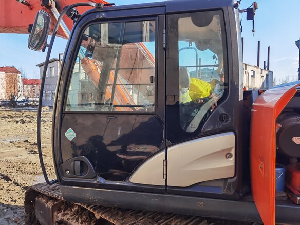2012 Hitachi ZX200, оранжевый, 4500000 рублей - вид 6