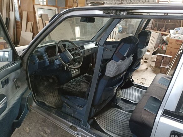 1986 Nissan Prairie I (M10), серебристый, 190000 рублей - вид 7