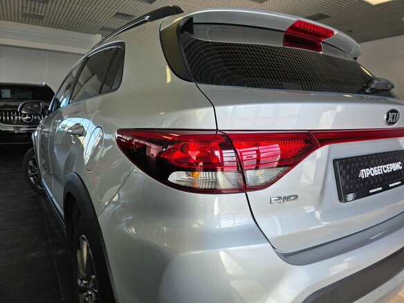 2017 Kia Rio X-Line IV, серебристый, 1380000 рублей - вид 9