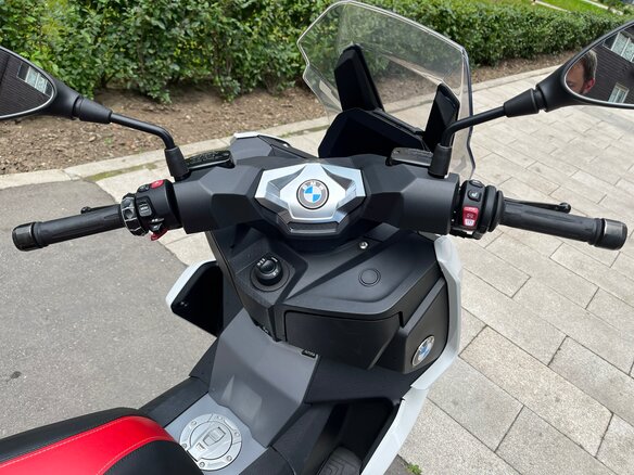 2020 BMW C 400 X, белый, 410000 рублей - вид 6