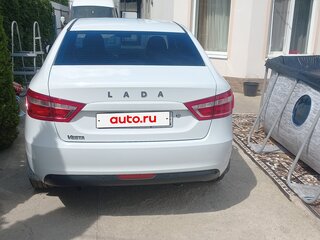 2015 Lada (ВАЗ) Vesta I, белый, 790000 рублей, вид 2