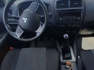 2018 Mitsubishi ASX I Рестайлинг 2, белый, 1630000 рублей, вид 2