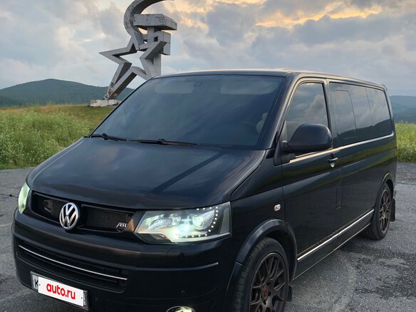2012 Volkswagen Multivan T5 Рестайлинг, чёрный, 3650000 рублей