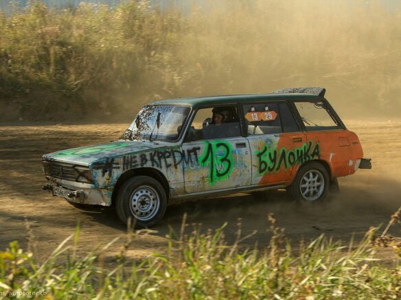 1998 Lada (ВАЗ) 2104 5-speed, белый, 140000 рублей - вид 5