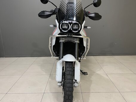2023 Ducati DesertX, белый, 1190000 рублей, вид 3