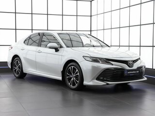 2020 Toyota Camry VIII (XV70), белый, 3215000 рублей, вид 3
