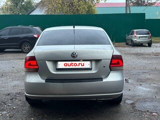 2011 Volkswagen Polo V, серебристый, 430000 рублей, вид 4