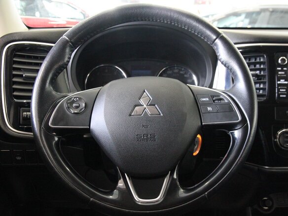 2016 Mitsubishi Outlander III Рестайлинг 2, серебристый - вид 14