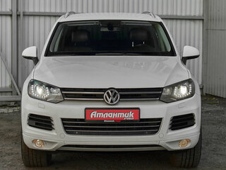 2012 Volkswagen Touareg II, белый, 2340000 рублей, вид 2