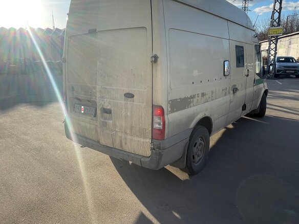 2013 Ford Transit, бежевый, 900000 рублей - вид 3