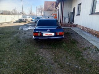 1985 Mercedes-Benz S-Класс 300 II (W126) Рестайлинг, синий, 500000 рублей, вид 4