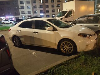 2014 Toyota Corolla XI (E160, E170, E180), белый, 900000 рублей, вид 2