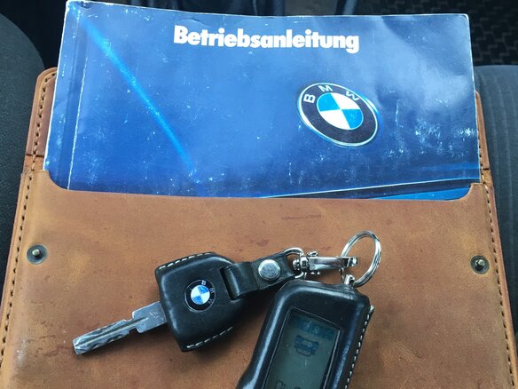 1994 BMW 5 серии 520i III (E34), голубой - вид 17