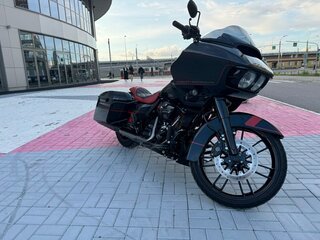 2018 Harley-Davidson CVO Road Glide, чёрный, 3600000 рублей, вид 2