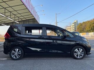2021 Honda Freed II Рестайлинг, чёрный, 1140000 рублей, вид 4