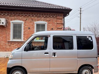 2018 Toyota Pixis Van I Рестайлинг, серый, 900000 рублей, вид 3