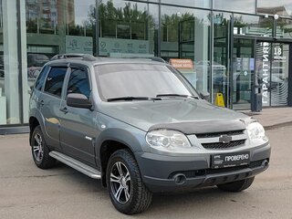 2016 Chevrolet Niva I Рестайлинг, серый, 610000 рублей, вид 3