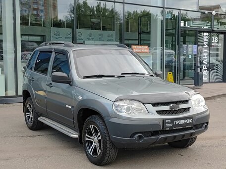 2016 Chevrolet Niva I Рестайлинг, серый, 649000 рублей, вид 3