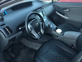 2011 Toyota Prius III (XW30), серый, 1150000 рублей, вид 5