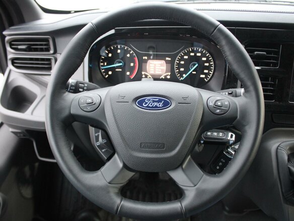 2023 Ford Transit, чёрный - вид 11