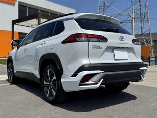 2023 Toyota Corolla Cross I, белый, 1894000 рублей, вид 3