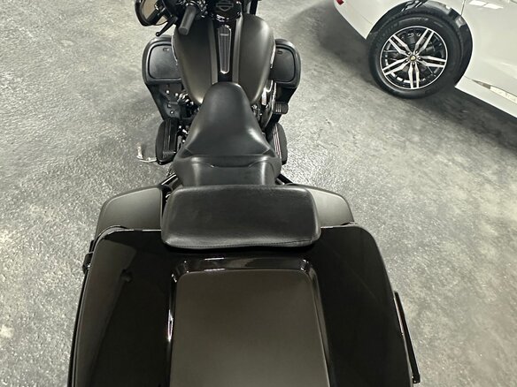 2020 Harley-Davidson Street Glide, зелёный, 2400000 рублей - вид 3